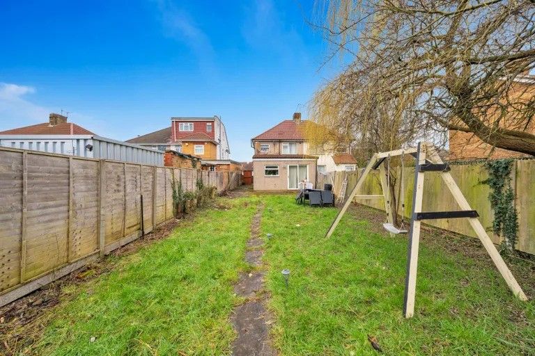 Property photo 2 of 10 Gallery