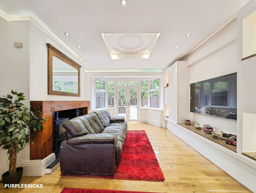 Property photo 2 of 30