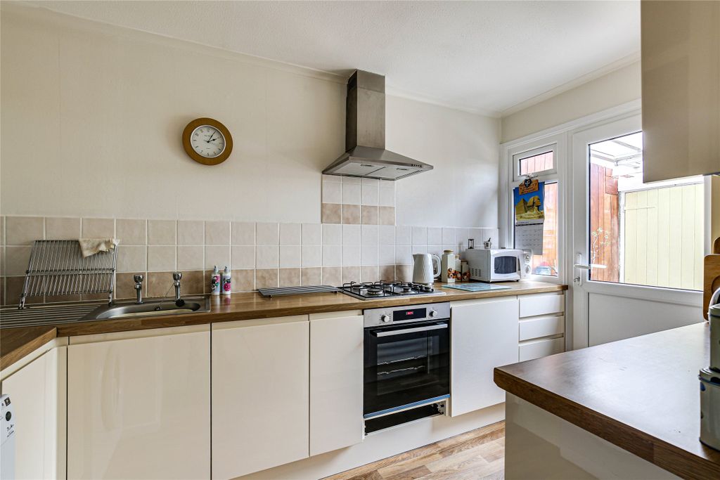 Property photo 3 of 16 Picture No. 05