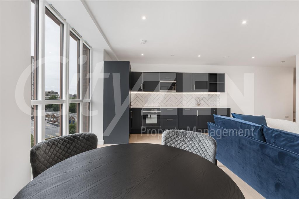 Property photo 2 of 41 Reception Room