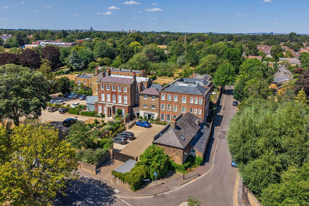 Property photo 1 of 32 Drone Shot