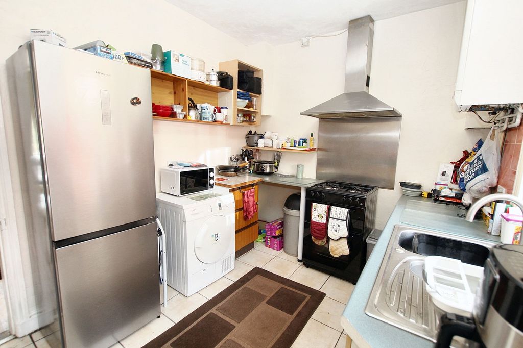 Property photo 3 of 13