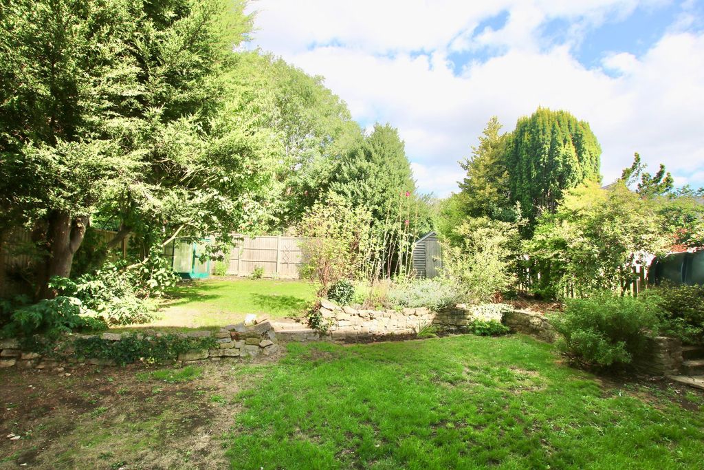 Property photo 2 of 21