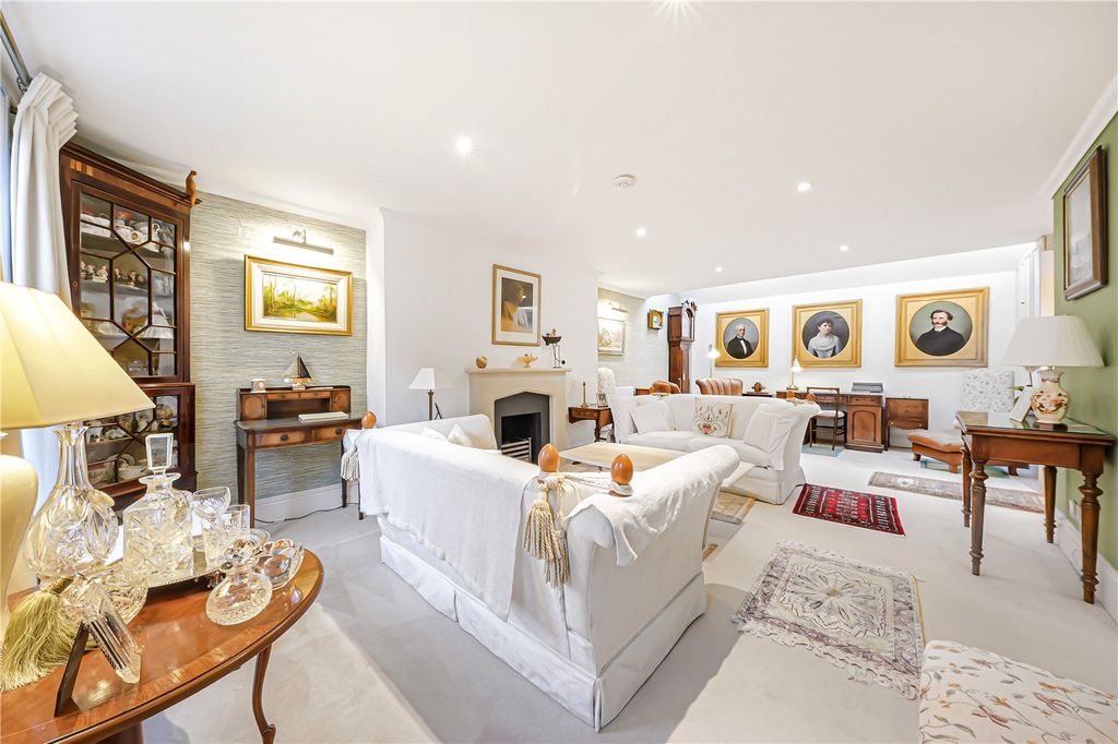 Property photo 2 of 17 Reception Room