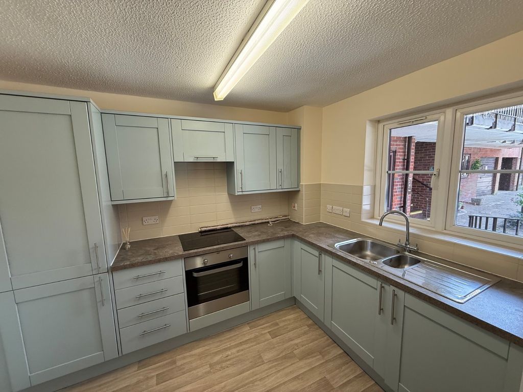 Property photo 3 of 8 Picture No. 04