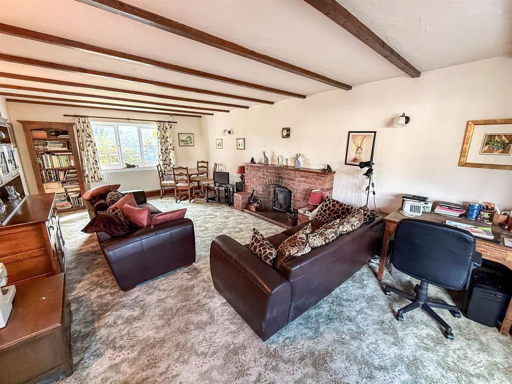 Property photo 3 of 22 Lounge Additional Photograph