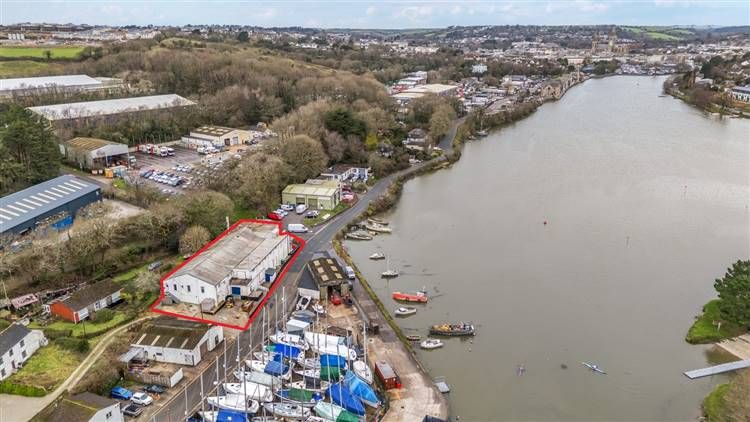 Property photo 2 of 20