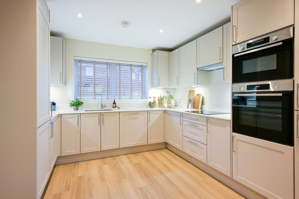 Property photo 3 of 9