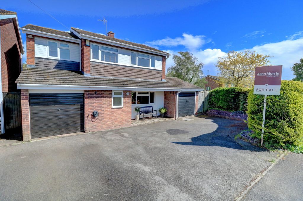 Property photo 1 of 18