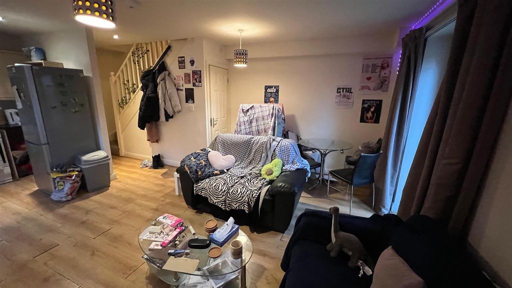 Property photo 3 of 12 Img-20250121-Wa0008.Jpg