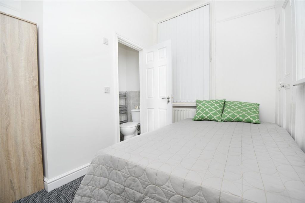 Property photo 3 of 23 15.Jpg