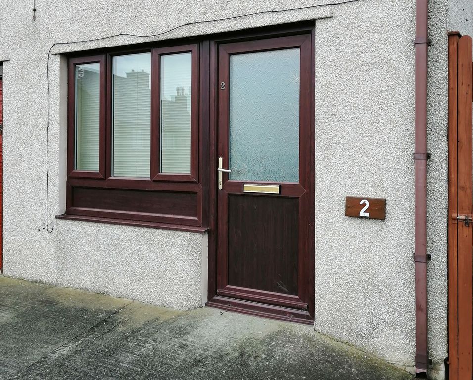 Property photo 1 of 8