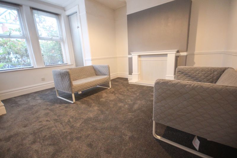 Property photo 3 of 14 Photo 9