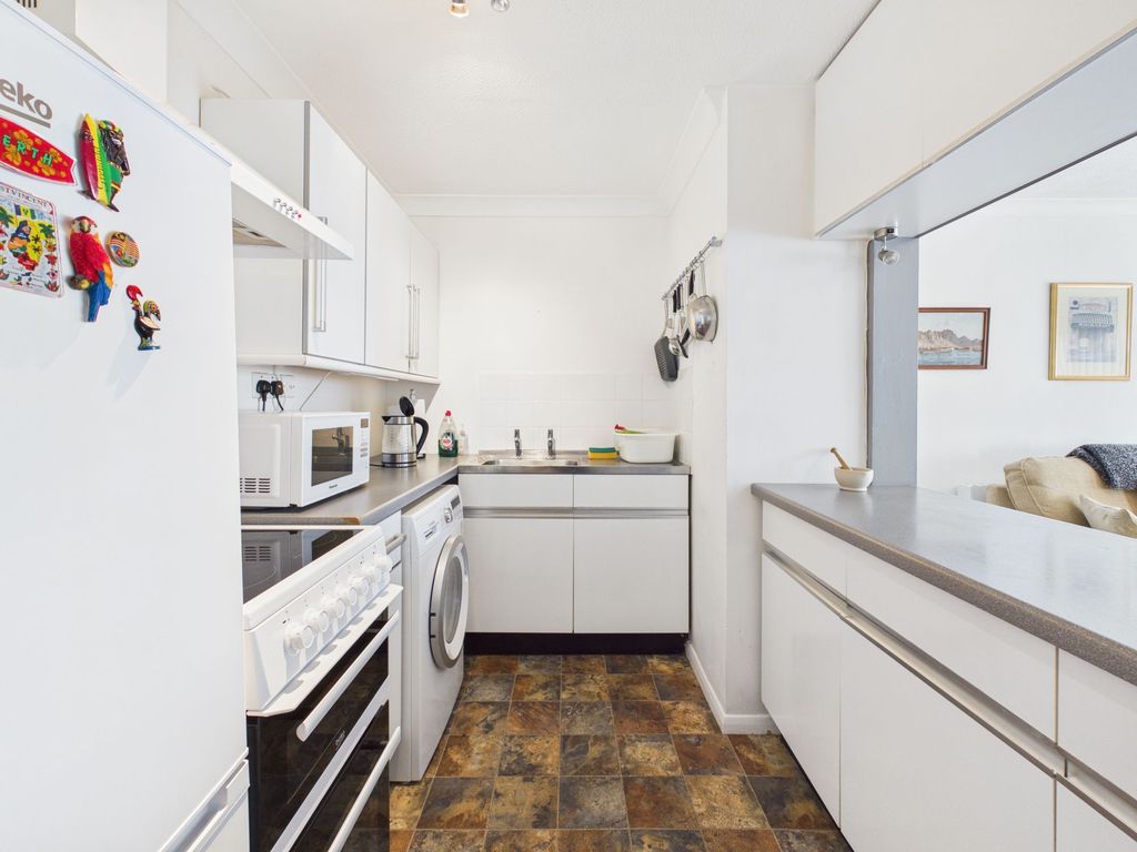 Property photo 3 of 18