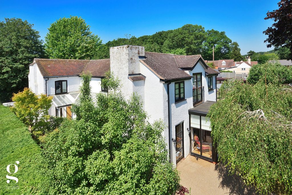 Property photo 1 of 47