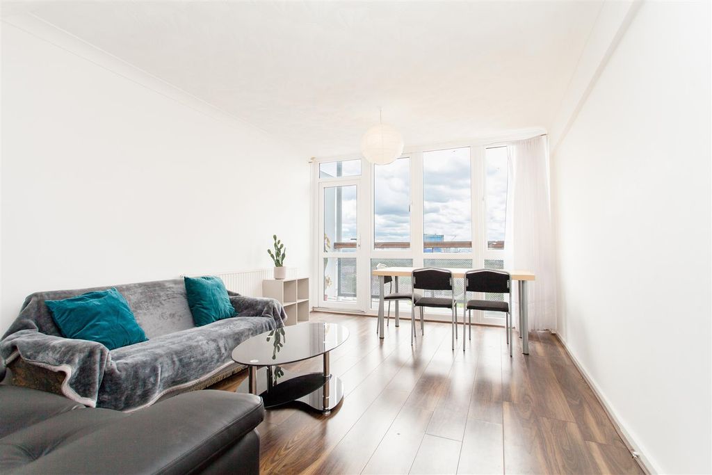 Property photo 1 of 17 Reception Room