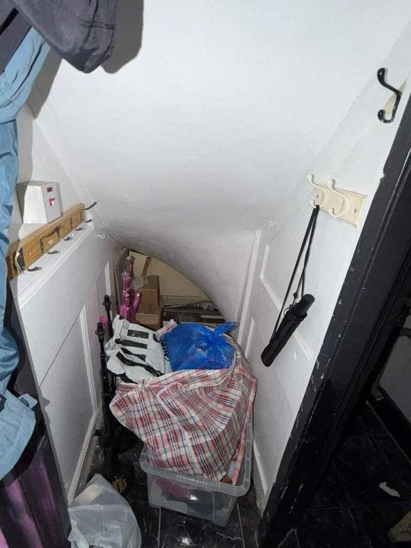 Property photo 2 of 8 Photo 2