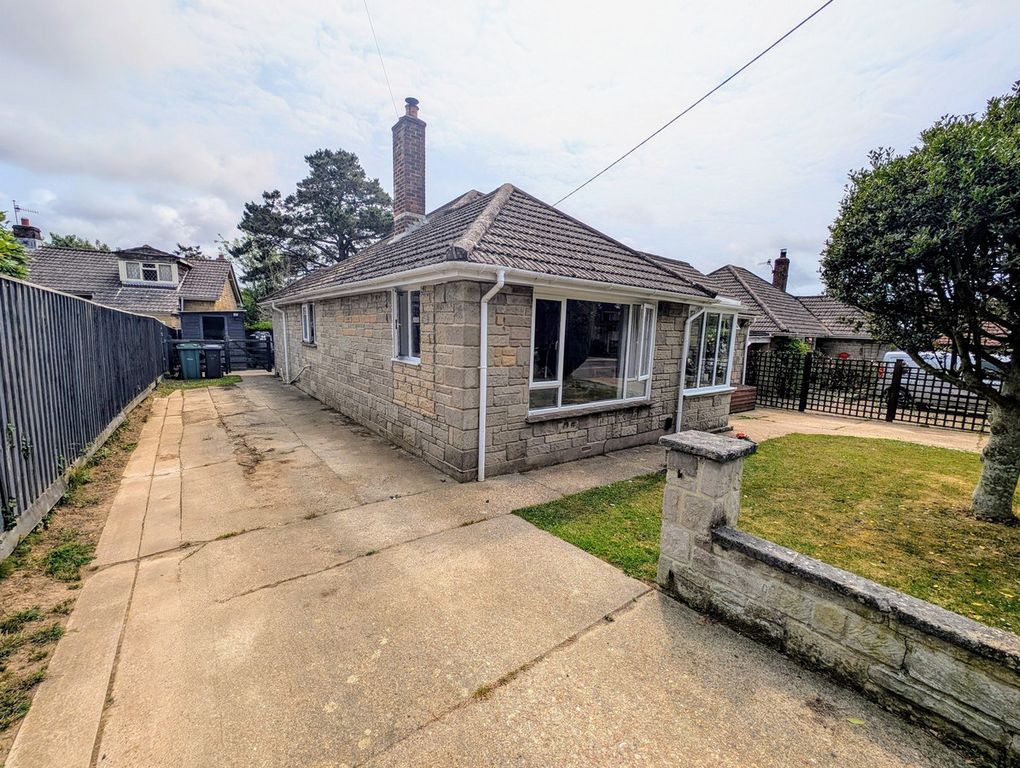 Property photo 1 of 30