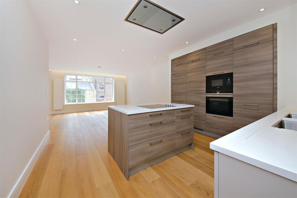 Property photo 1 of 12 1.Jpg