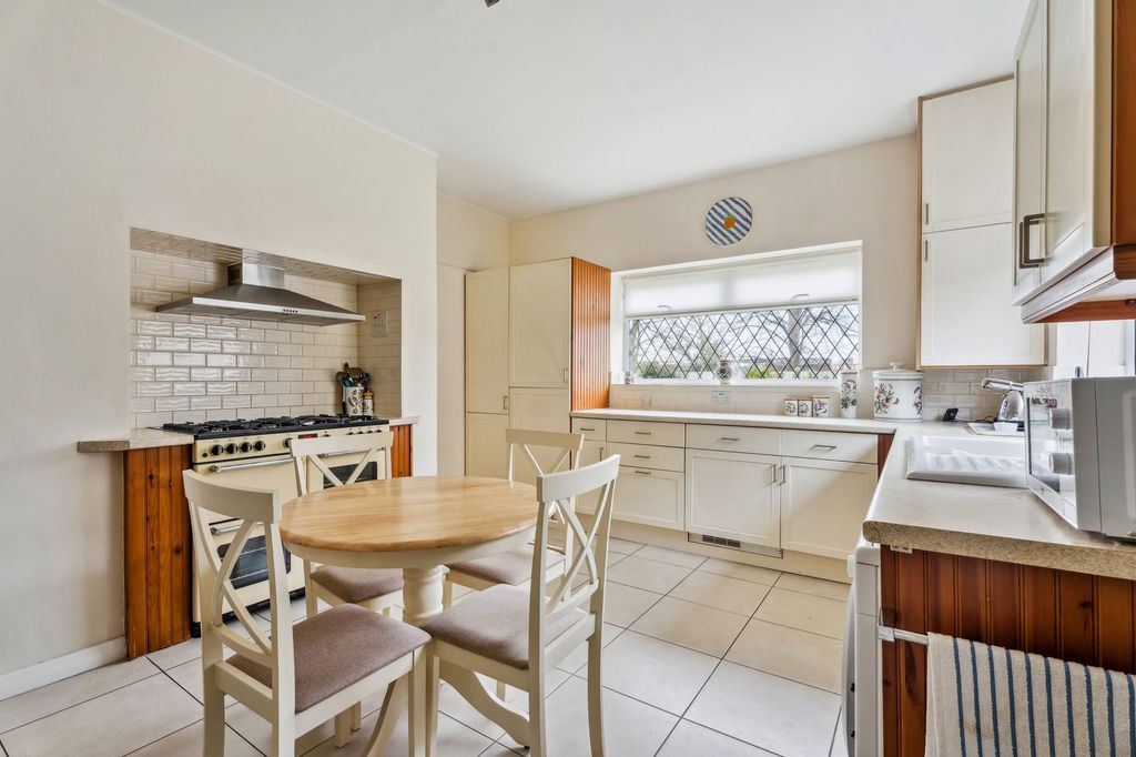 Property photo 2 of 15 Kitchen_Dining (2)