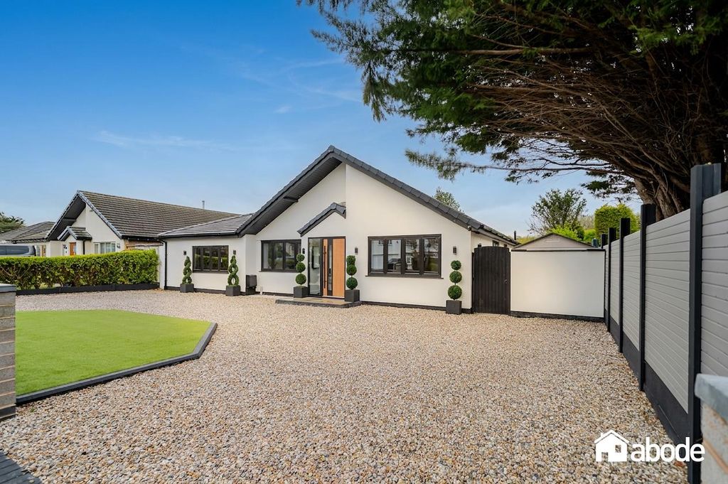 Property photo 1 of 31
