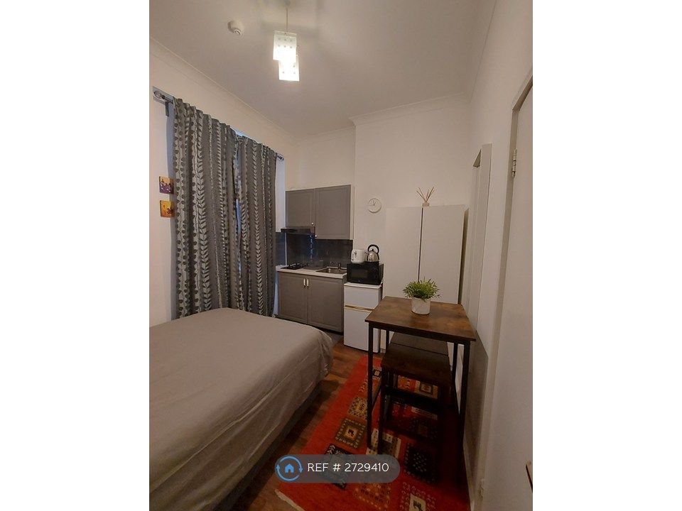 Property photo 1 of 4