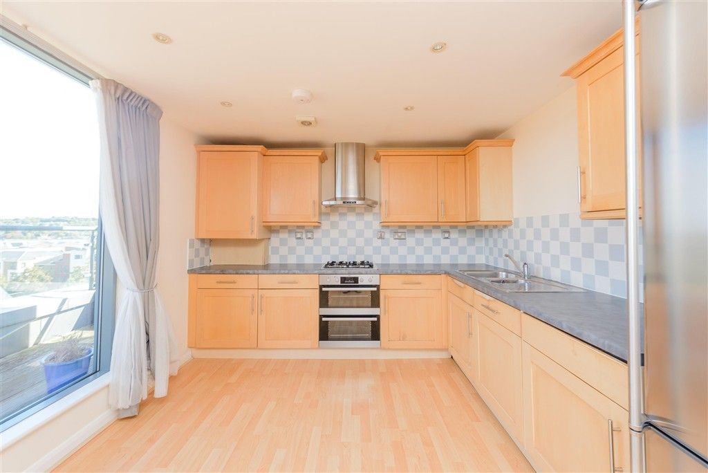 Property photo 3 of 7 Kitchen/Lounge/Diner