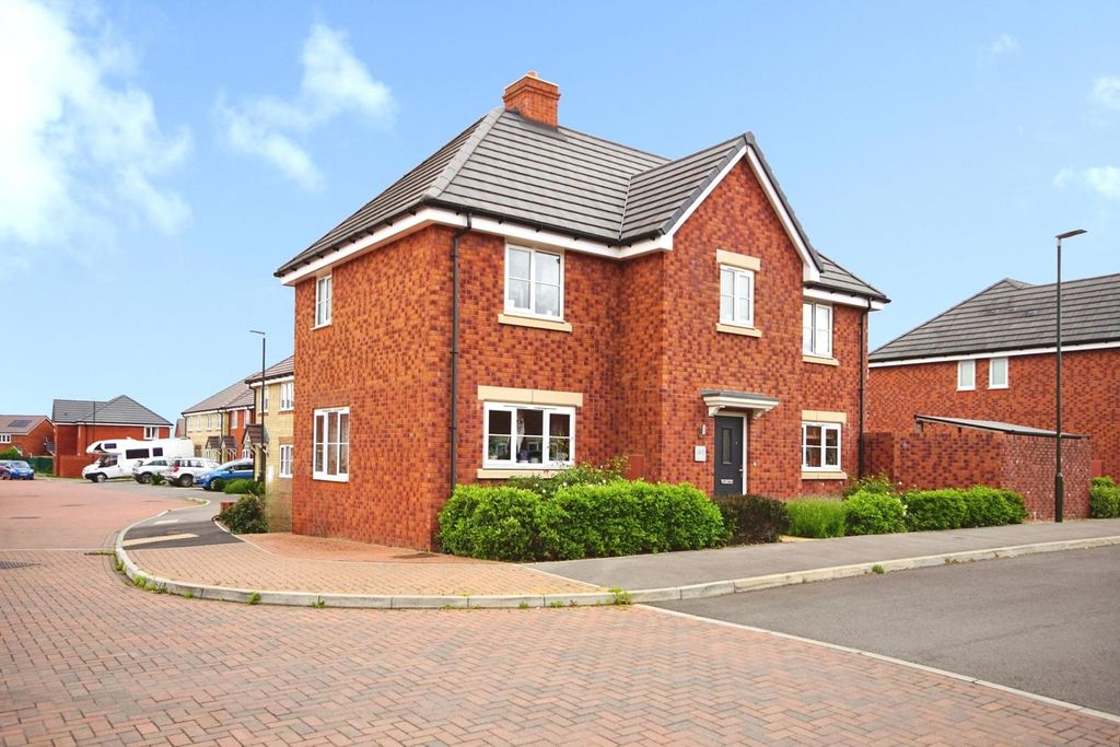 Property photo 1 of 16 Pbox-Img.Jpg