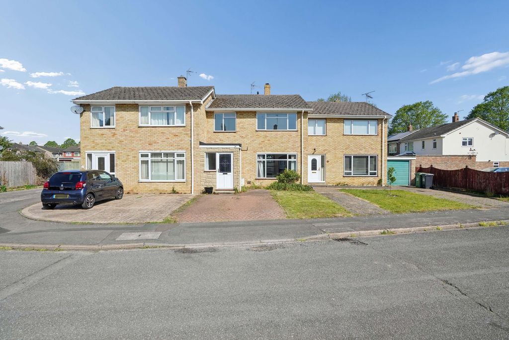 Property photo 1 of 12
