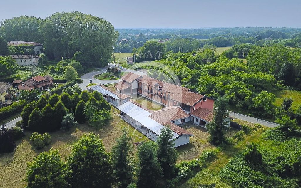 Property photo 2 of 6