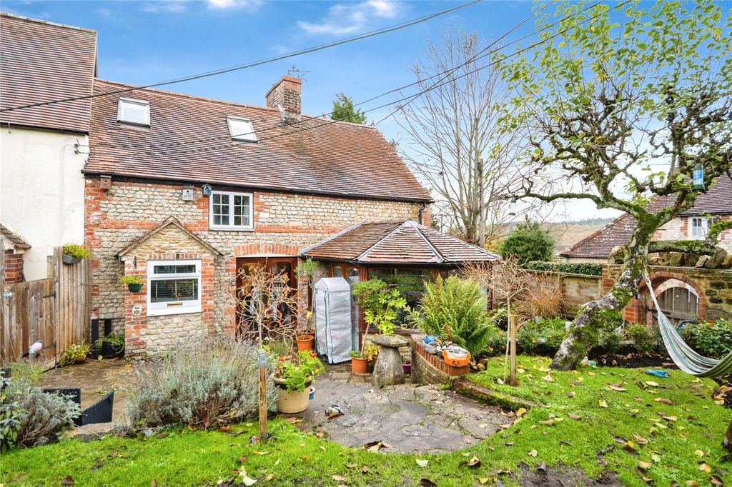 Property photo 1 of 25 Picture No. 27