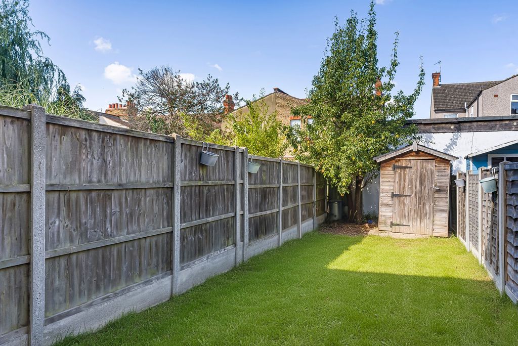 Property photo 2 of 13
