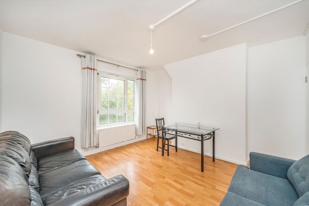 Property photo 2 of 5