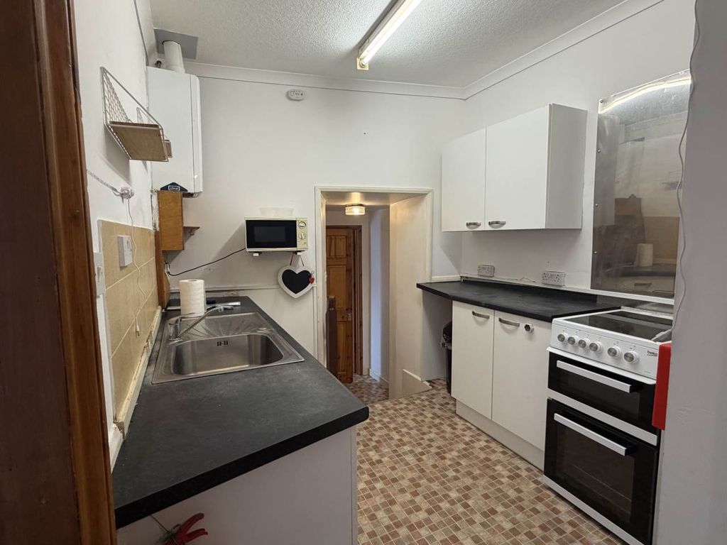 Property photo 1 of 7 Img_9613