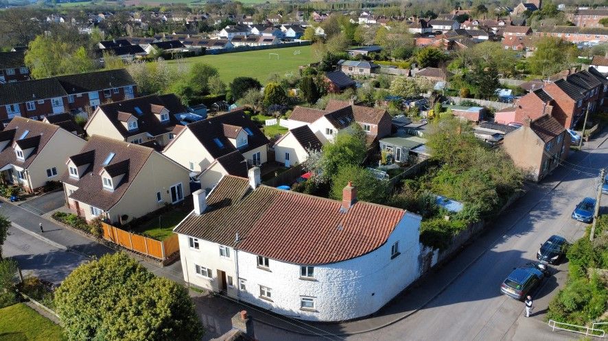 Property photo 1 of 4