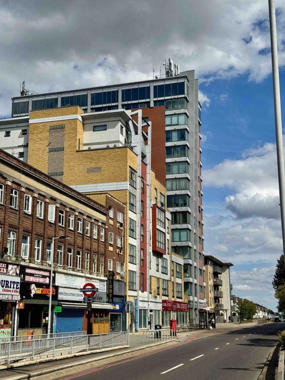 Property photo 3 of 12 Gallery