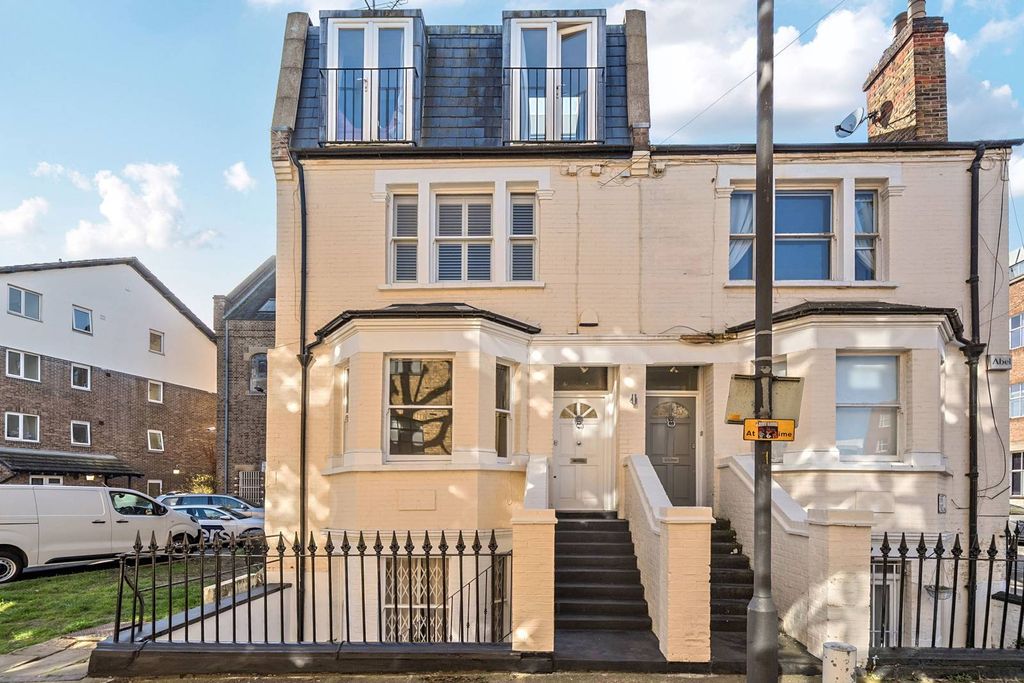 Property photo 1 of 9