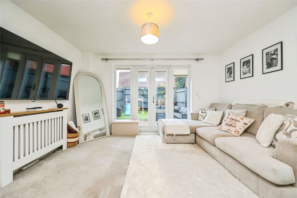 Property photo 2 of 20 Picture No. 14