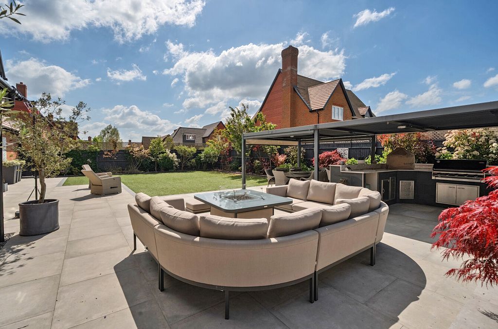 Additional image 7 of 5 bed detached house for saleAster Lea, Warfield, Bracknell RG42
