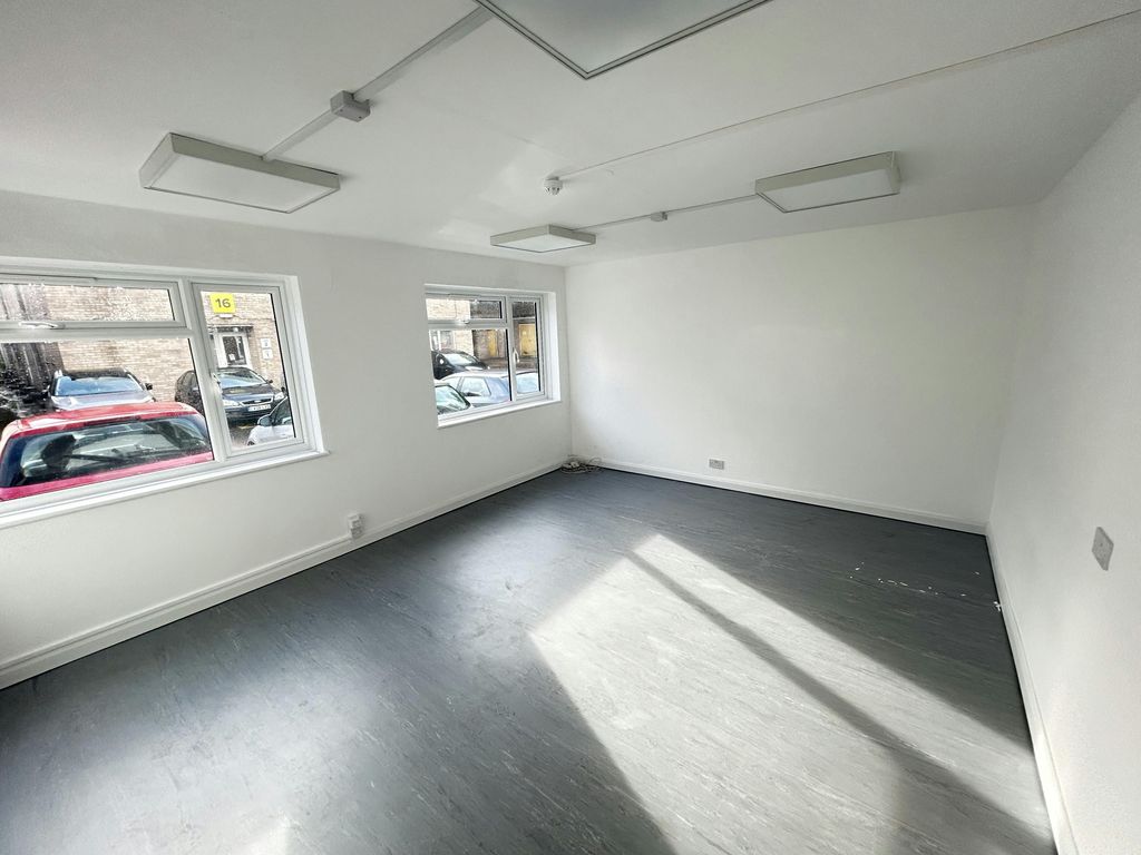 Property photo 3 of 7 Img_2291.Jpg