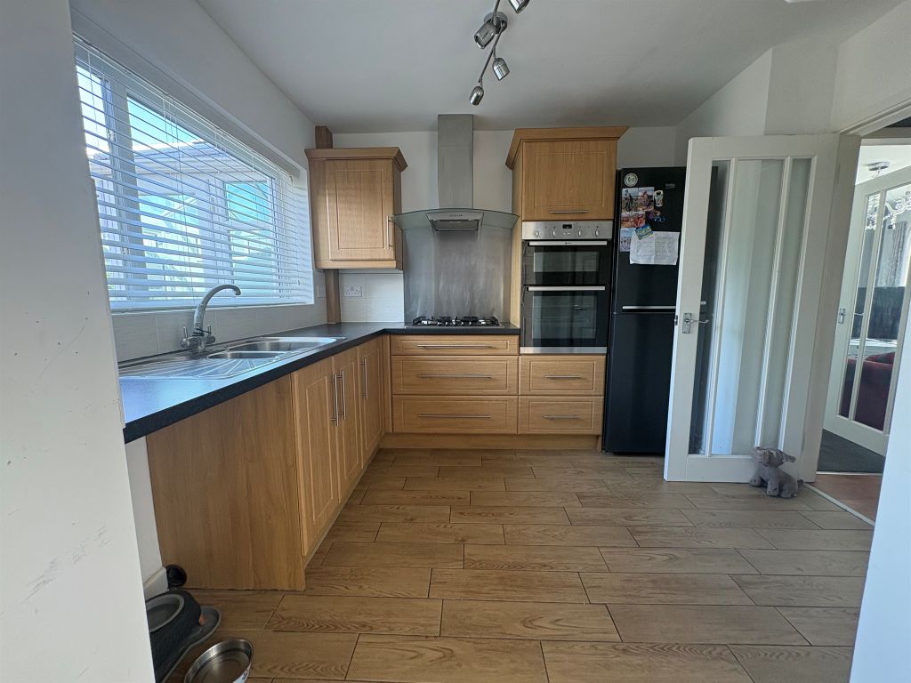 Property photo 2 of 3