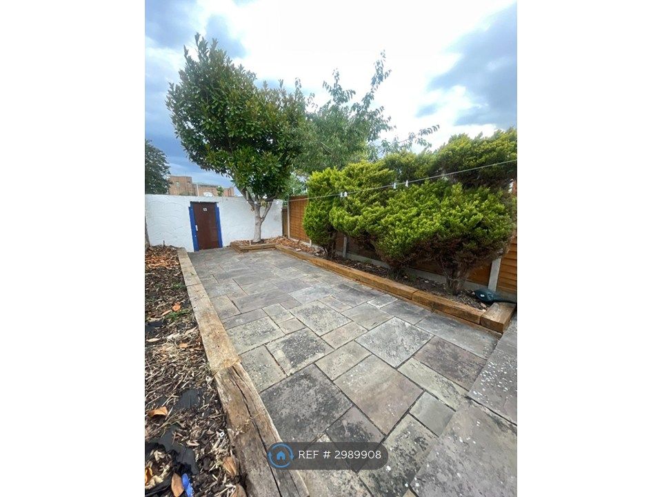 Property photo 2 of 2 Garden Back Entrance