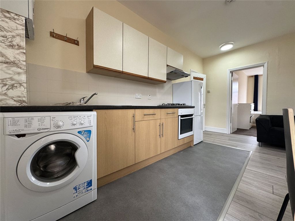 Property photo 1 of 11 Picture No. 06