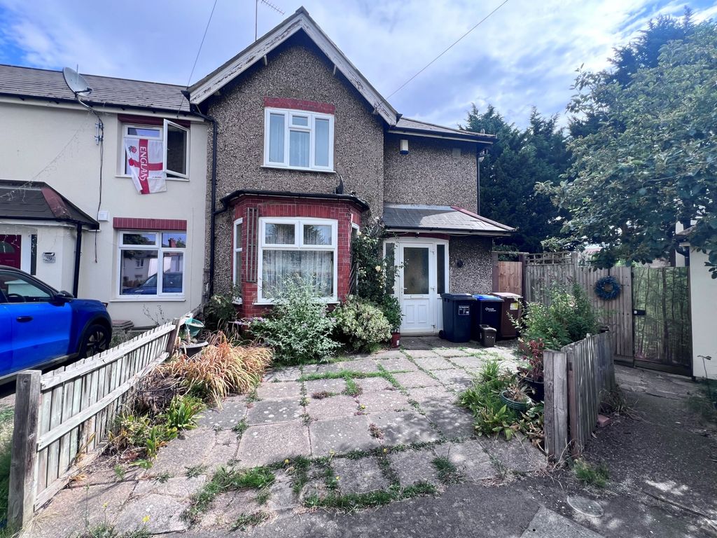Property photo 1 of 10 Danefield Road