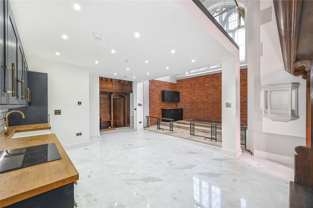 Property photo 2 of 19 Picture No. 07