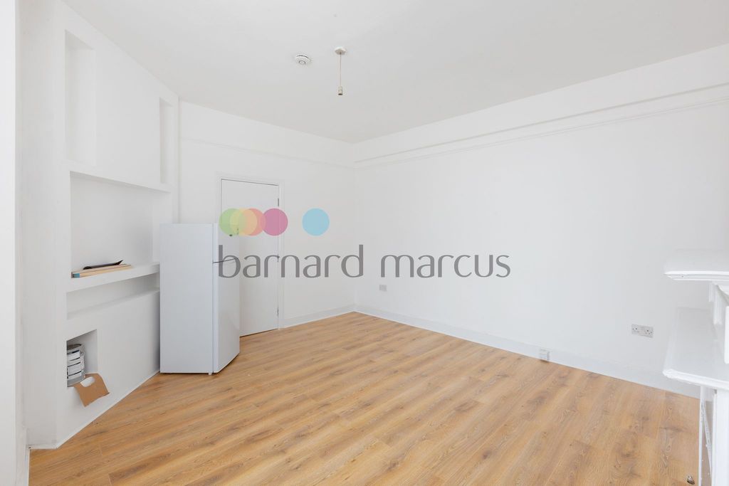 Property photo 2 of 8 View