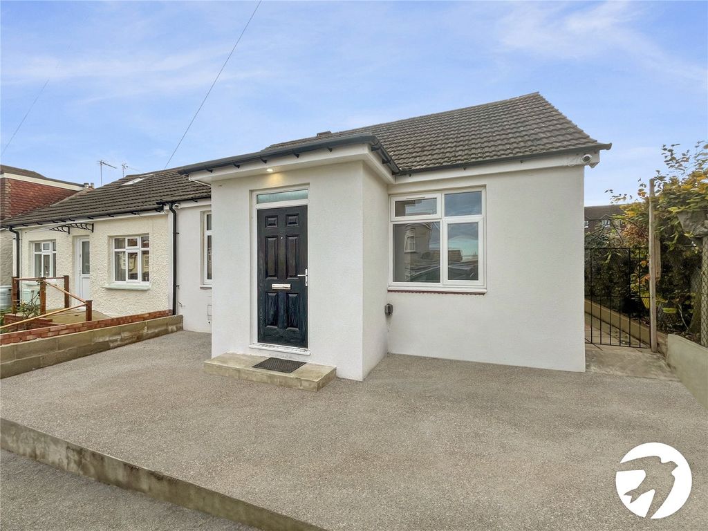 Property photo 1 of 12 Picture No. 23