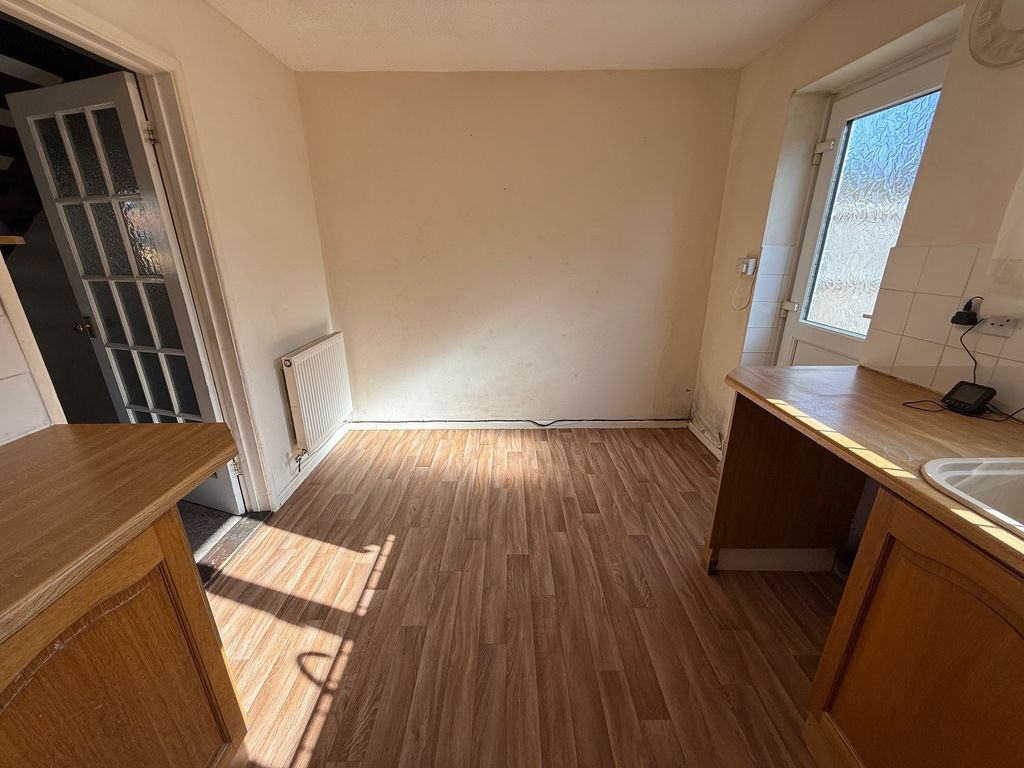 Property photo 3 of 12 Dining Area