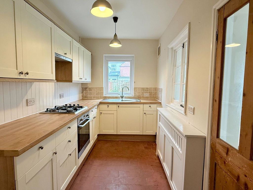 Property photo 2 of 14 Kitchen