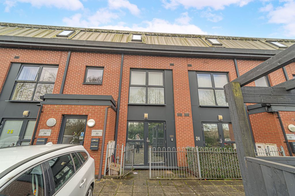 Property photo 1 of 23